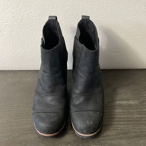 Women’s Sorel Addington Chelsea Boot Size 8